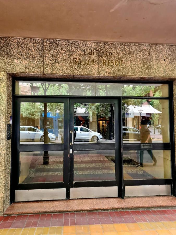 Bauza Ribot Departamento Boutique En Mendozaアパートメント エクステリア 写真